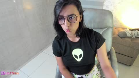 Snapshot of martiiinaa_ chatting on January 23, 6:39 am Martina online show from January 23, 6:39 am