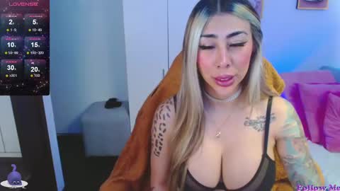 martina_dash online show from March 3, 5:36 pm