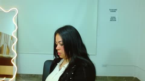Snapshot of martina_tay chatting on March 10, 3:12 am Hey im martina online show from March 10, 3:12 am