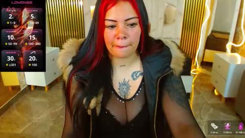 Snapshot of martina_tay chatting on September 19, 3:38 am Hey im martina online show from September 19, 3:38 am