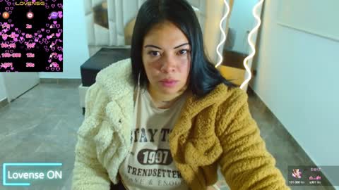 Snapshot of martina_tay chatting on February 9, 3:00 am Hey im martina online show from February 9, 3:00 am