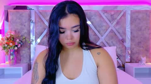 Snapshot of martinagarcia__ chatting on October 7, 7:18 pm Martina Garcia online show from October 7, 7:18 pm