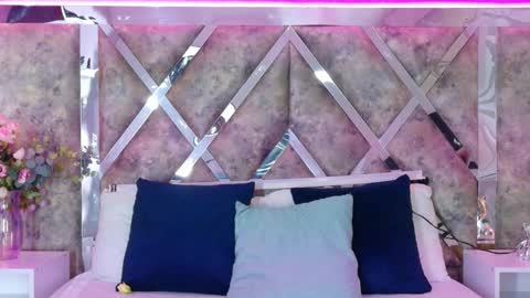 Snapshot of martinagarcia__ chatting on October 18, 11:28 pm Martina Garcia online show from October 18, 11:28 pm