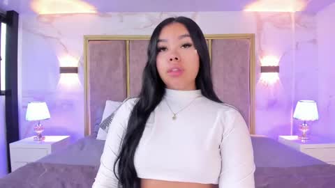 Martina Garcia online show from April 27, 7:00 pm