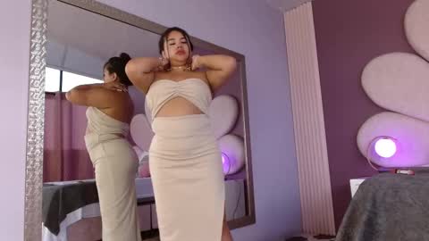Snapshot of martinagarcia__ chatting on September 12, 8:38 pm Martina Garcia online show from September 12, 8:38 pm