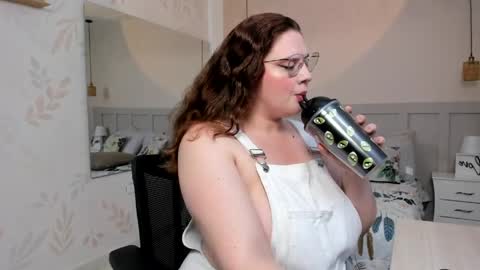 Martina  online show from April 27, 2:30 am