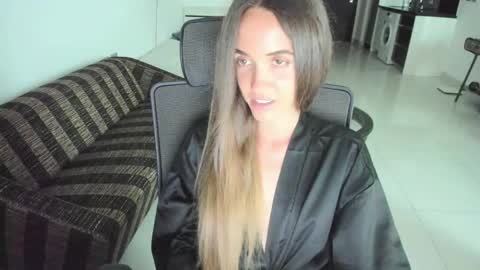 Mary Jane online show from April 25, 5:43 am