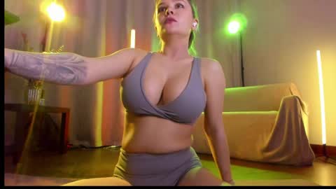 Julia online show from May 13, 8:47 pm
