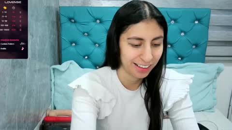 Snapshot of mary_mood_ chatting on December 18, 11:02 am Mary Moon online show from December 18, 11:02 am