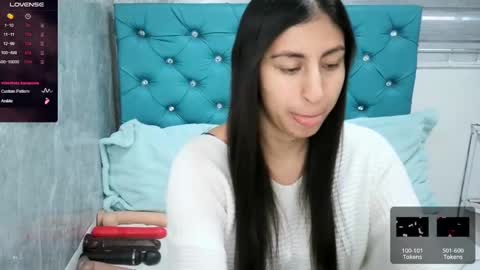 Snapshot of mary_mood_ chatting on December 2, 11:00 am Mary Moon online show from December 2, 11:00 am