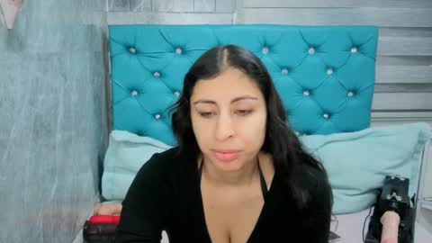 Snapshot of mary_mood_ chatting on March 5, 11:06 am Mary Moon online show from March 5, 11:06 am