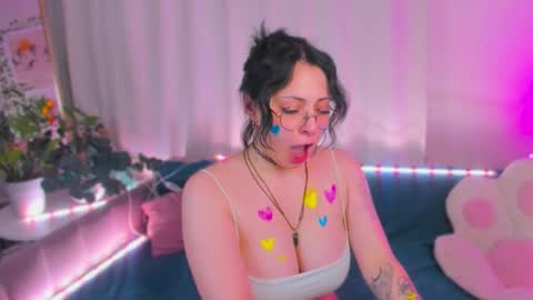 Mary online show from February 4, 6:49 am