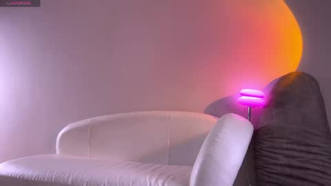 mary_rass online show from April 23, 7:16 am