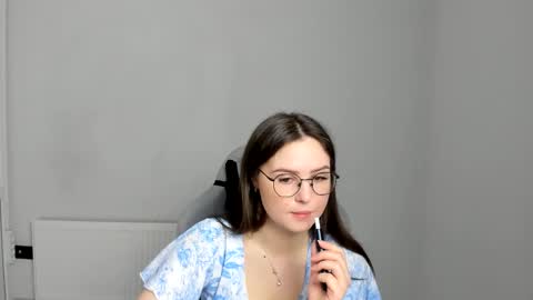 Alice online show from May 22, 6:33 am