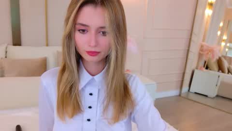 Snapshot of marybeth_snow chatting on September 17, 5:33 pm Marybeth online show from September 17, 5:33 pm