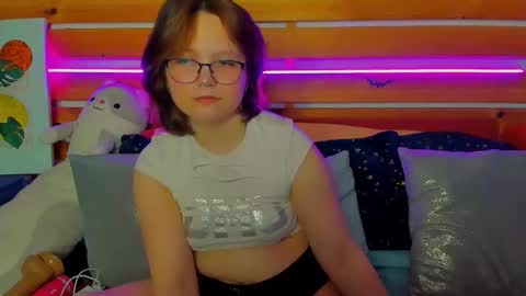 marybryantt online show from February 25, 1:48 am