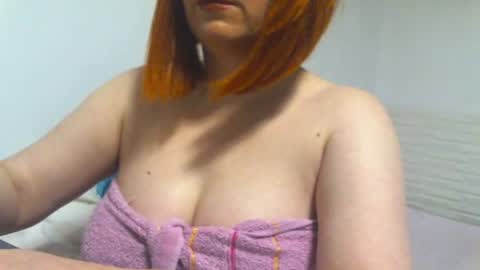 marycrazy2025 online show from July 17, 1:43 am