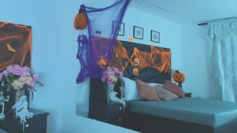       online show from October 24, 1:34 am