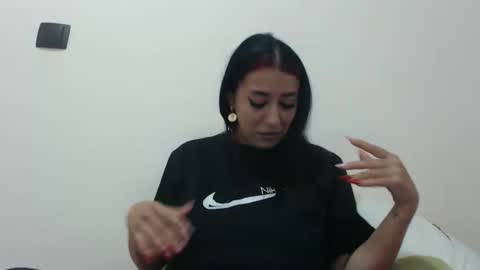 maryem online show from April 22, 1:08 pm