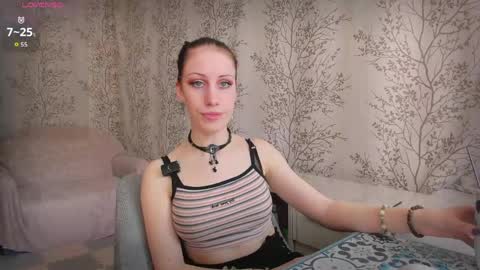 Mary Lou online show from April 25, 4:04 am