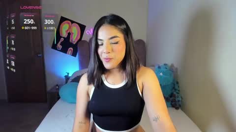 maryybellax online show from March 7, 12:37 am