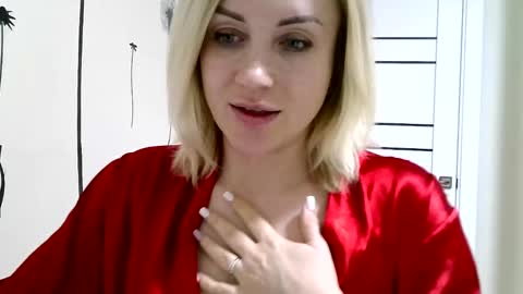 Snapshot of maryyemm chatting on January 20, 7:46 pm maryyemm online show from January 20, 7:46 pm