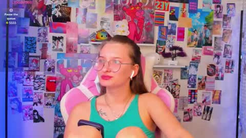 maryyy_may online show from October 18, 6:42 pm