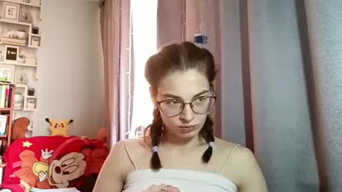 Kelly online show from April 22, 9:39 am