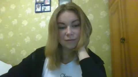 Snapshot of mashal94 chatting on October 6, 11:05 am mashal94 online show from October 6, 11:05 am