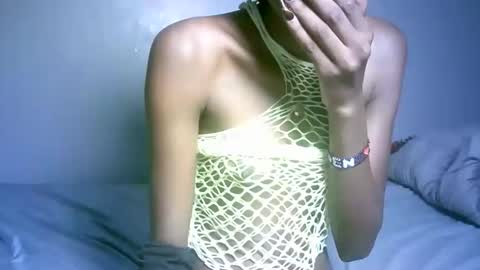 maskgang001 online show from March 10, 3:21 am