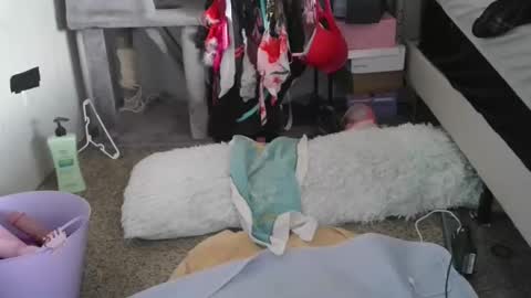 alex online show from April 22, 10:07 pm