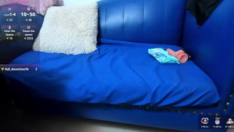 Snapshot of mature_beautiful chatting on September 9, 1:33 pm Lucy online show from September 9, 1:33 pm