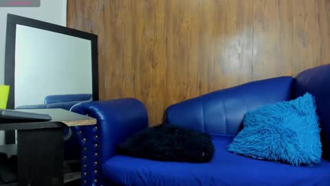 Snapshot of mature_beautiful chatting on February 14, 12:14 pm Lucy online show from February 14, 12:14 pm