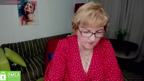 Snapshot of mature_blonde7 chatting on January 21, 1:43 pm Lana online show from January 21, 1:43 pm