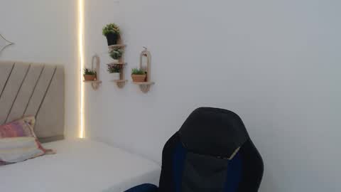 Martina online show from April 27, 8:28 pm