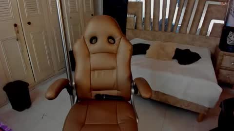 Snapshot of mature_tenderxx chatting on January 14, 10:34 pm Sexy Hot Mature Sophy online show from January 14, 10:34 pm