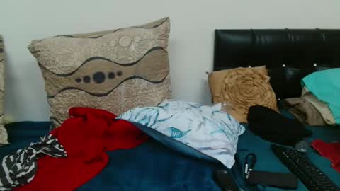 QUEEN online show from April 22, 12:46 pm