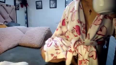 Snapshot of maturehornyxxxx chatting on March 9, 9:24 am cata online show from March 9, 9:24 am