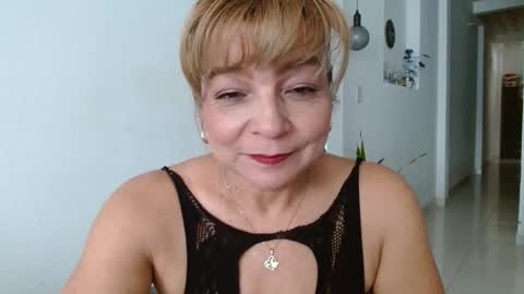 Snapshot of maturetigress4c chatting on February 9, 1:14 pm Cecilia online show from February 9, 1:14 pm