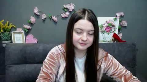 MavkaCute online show from January 12, 7:08 pm