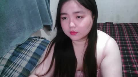Snapshot of maxie_cat chatting on September 23, 2:26 pm Maxie online show from September 23, 2:26 pm