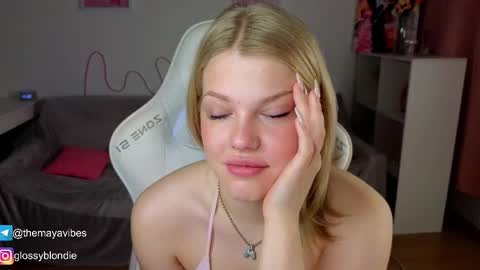 Maya online show from March 21, 3:33 am