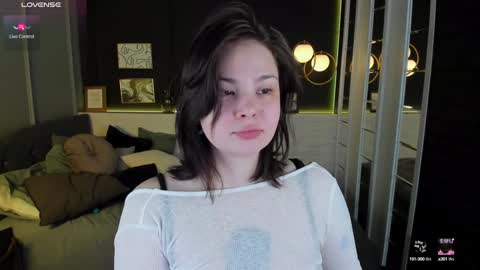 Snapshot of maya_muse chatting on January 2, 5:46 am Woman online show from January 2, 5:46 am