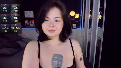 Snapshot of maya_muse chatting on December 27, 6:24 am Woman online show from December 27, 6:24 am