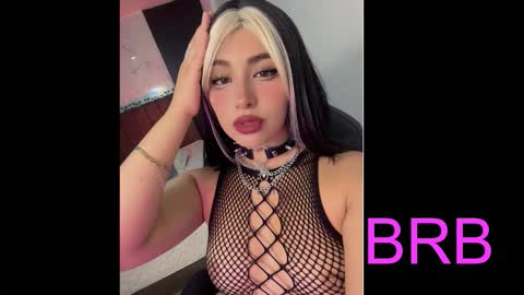 Maya online show from February 18, 10:53 pm