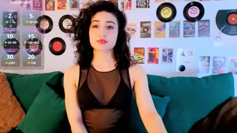 Maya online show from April 21, 2:46 pm