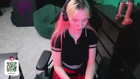 Maya Viola online show from June 29, 5:36 am