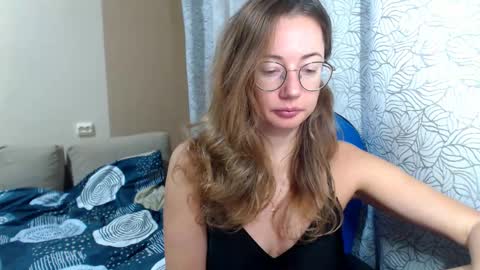 Maya online show from November 18, 6:53 pm