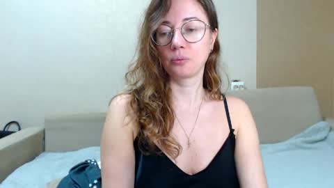 Maya online show from April 19, 6:10 pm