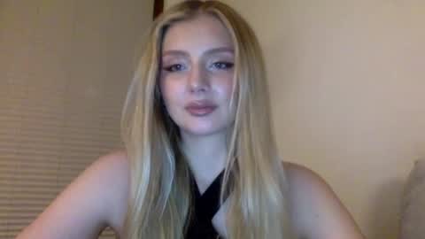 mayaflirt online show from May 6, 8:24 pm